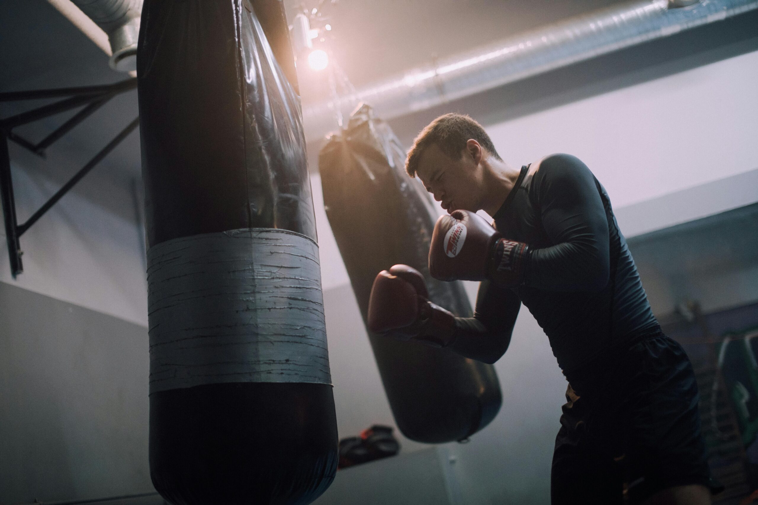 Sporturile de combat în România: cum a explodat scena de box, kickboxing și MMA și ce campioni avem în 2026